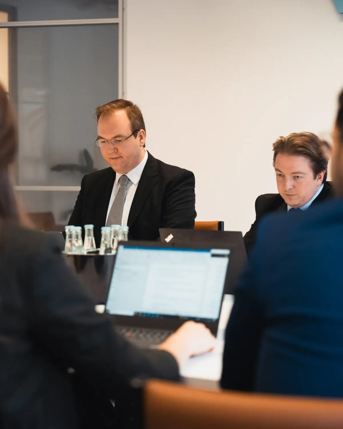 Fallkonferenz mit dem gesamten juristischen Team